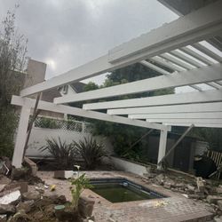 Large Beams From Pergola Demo