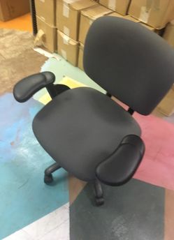 Paul worth improv HE office chairs