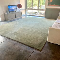 10 x 14 Wool Nordic Knots Grand Rug in Moss (green)