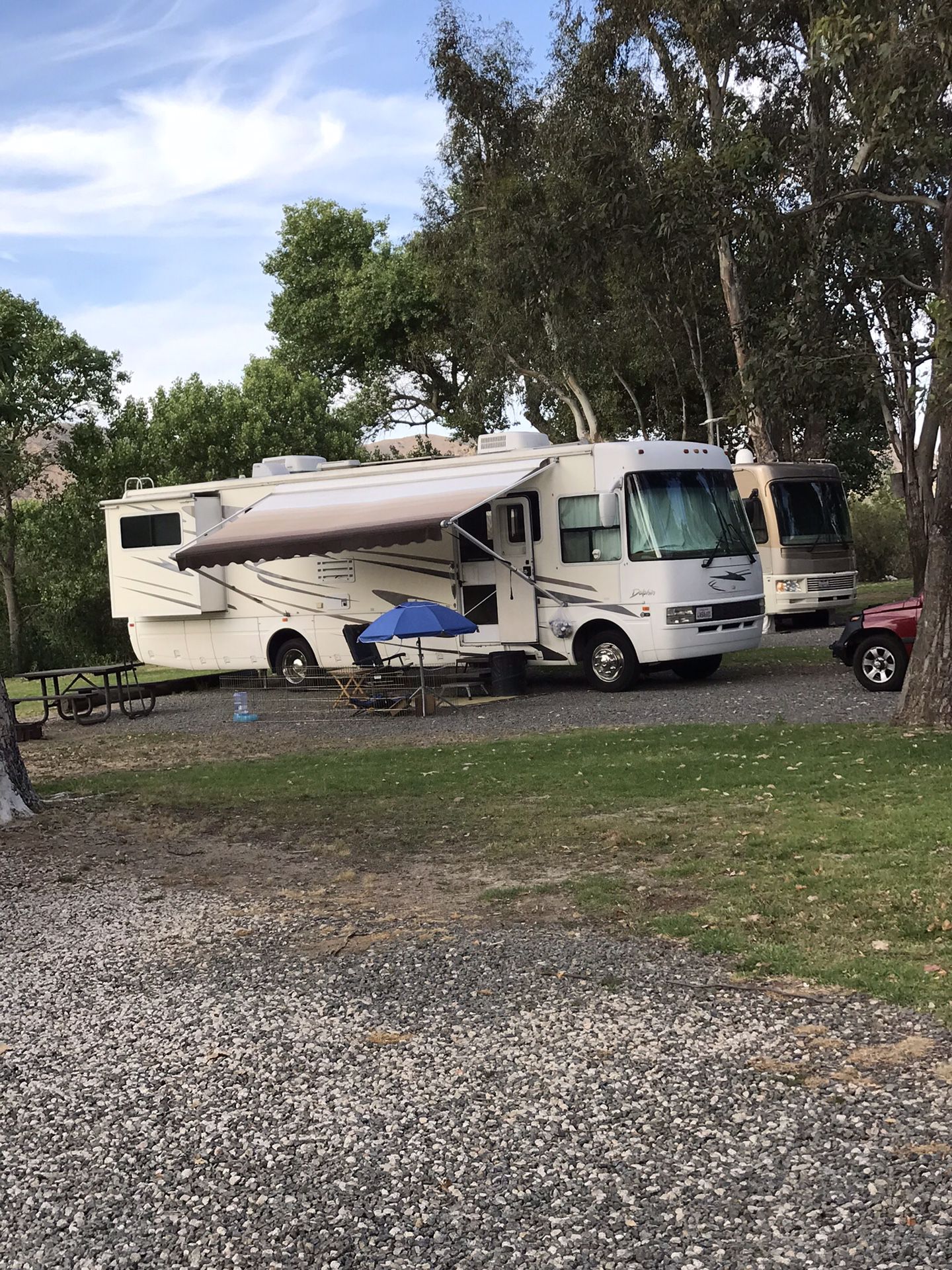 2002 Dolphin National 35 ft motorhome