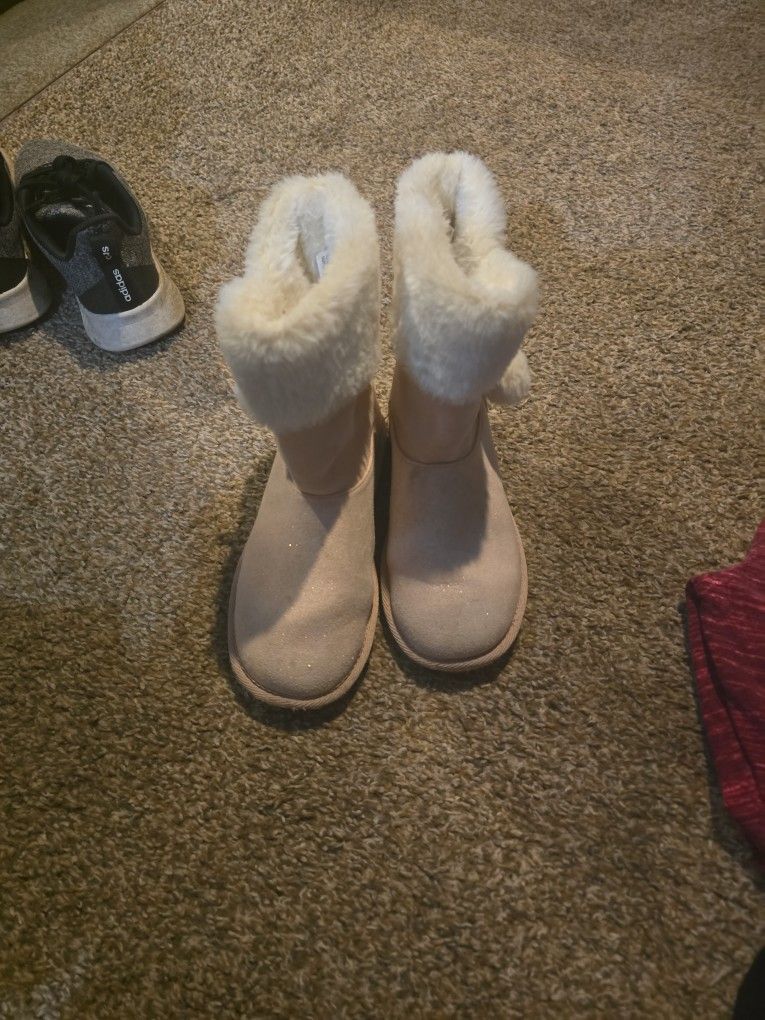 Girls Boots Size 1