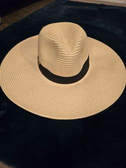 Womens Vince Camuto hat