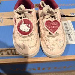 Girls Pumas 