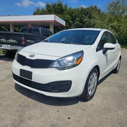 2013 KIA Rio **GAS SAVER 