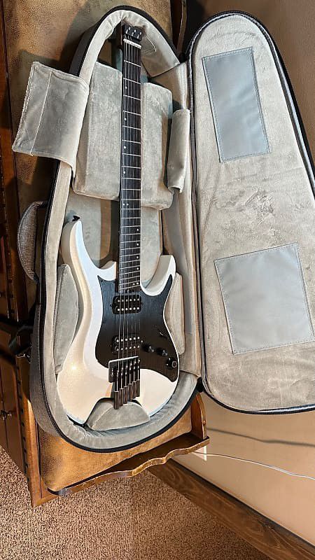Mooer GTRS W800 Headless Fanned Fret Electric Guitar Built in FX Unit (Best Offer)