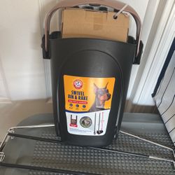 New  Pet Scooper  Swivel Bin And Rake 