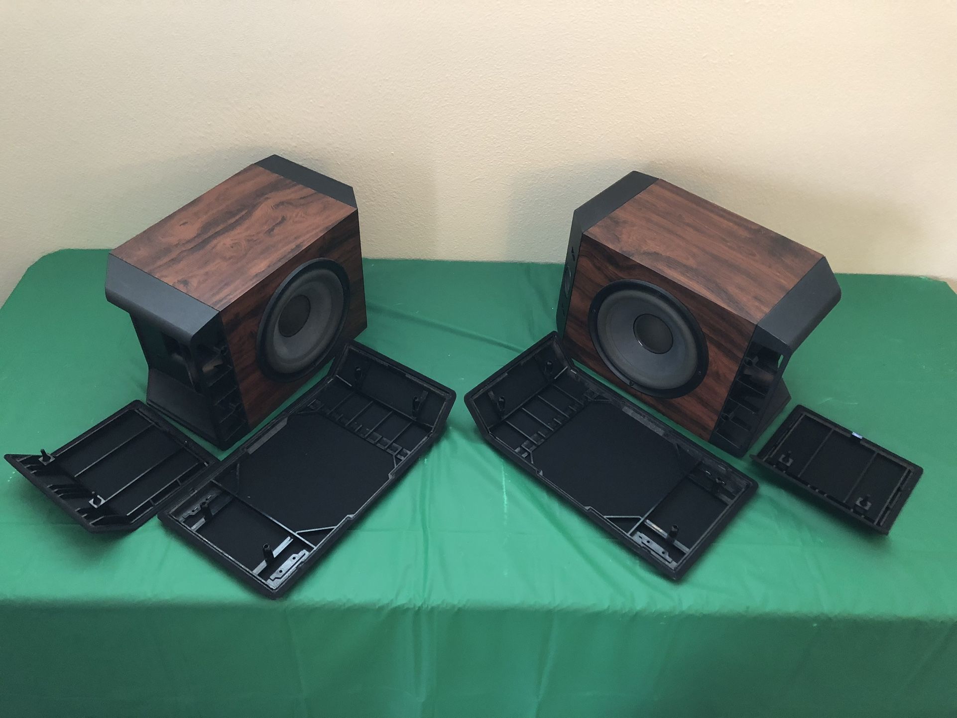 BOSE 301 Series IV Direct/Reflecting Speakers (wood)