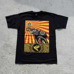 Black Obey elephant graphic tee size large 