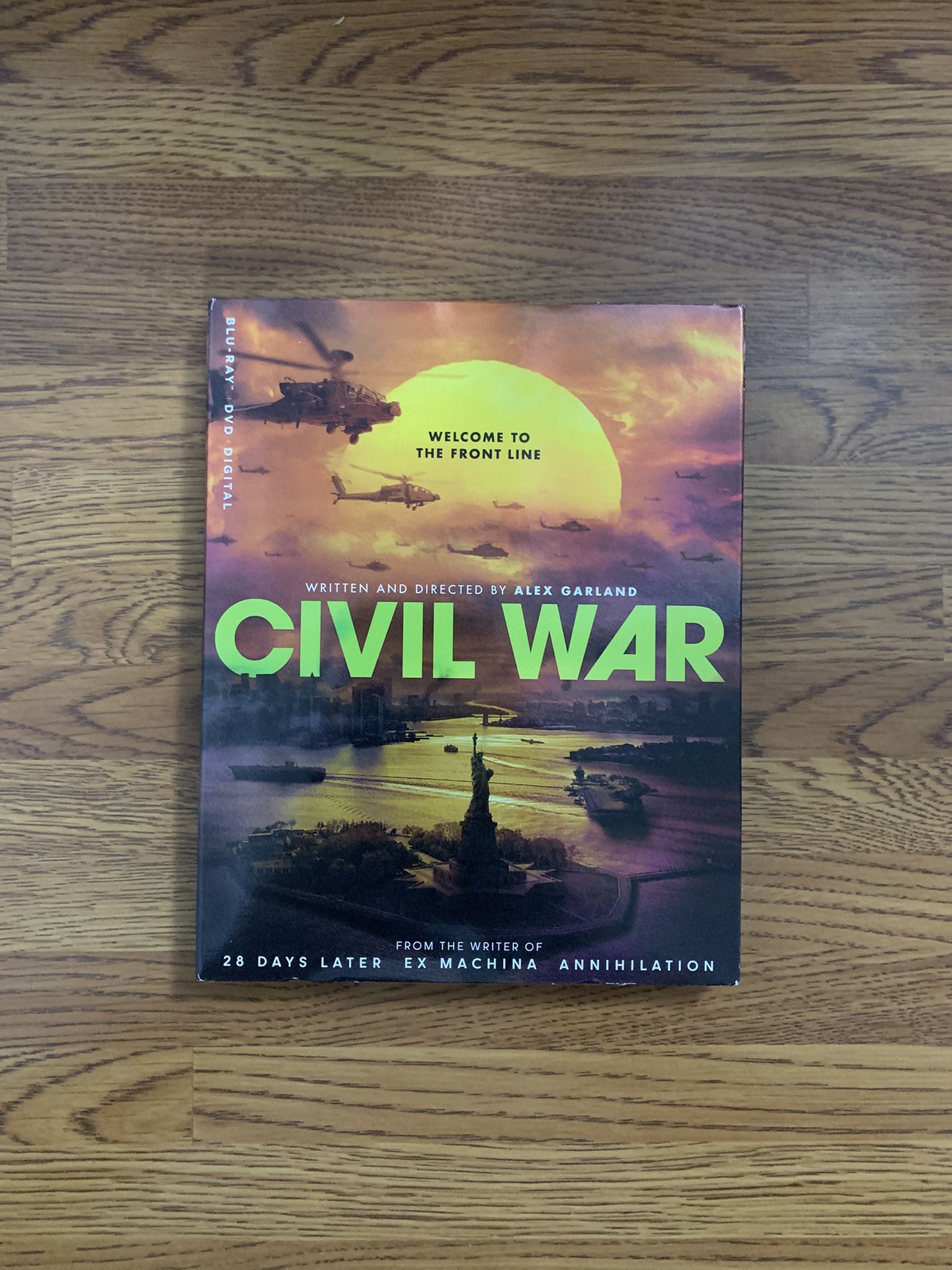 Civil War Blu-ray Combo Pack (Blu-ray + DVD + Digital Code)