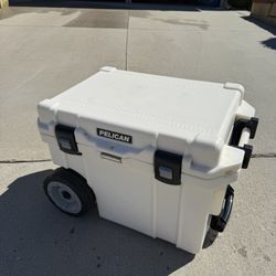 Pelican Elite Cooler 45QW Wheeled 
