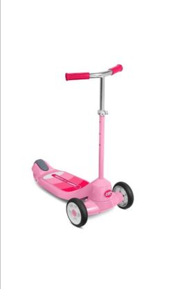 Radio flyer scooter with helmet set