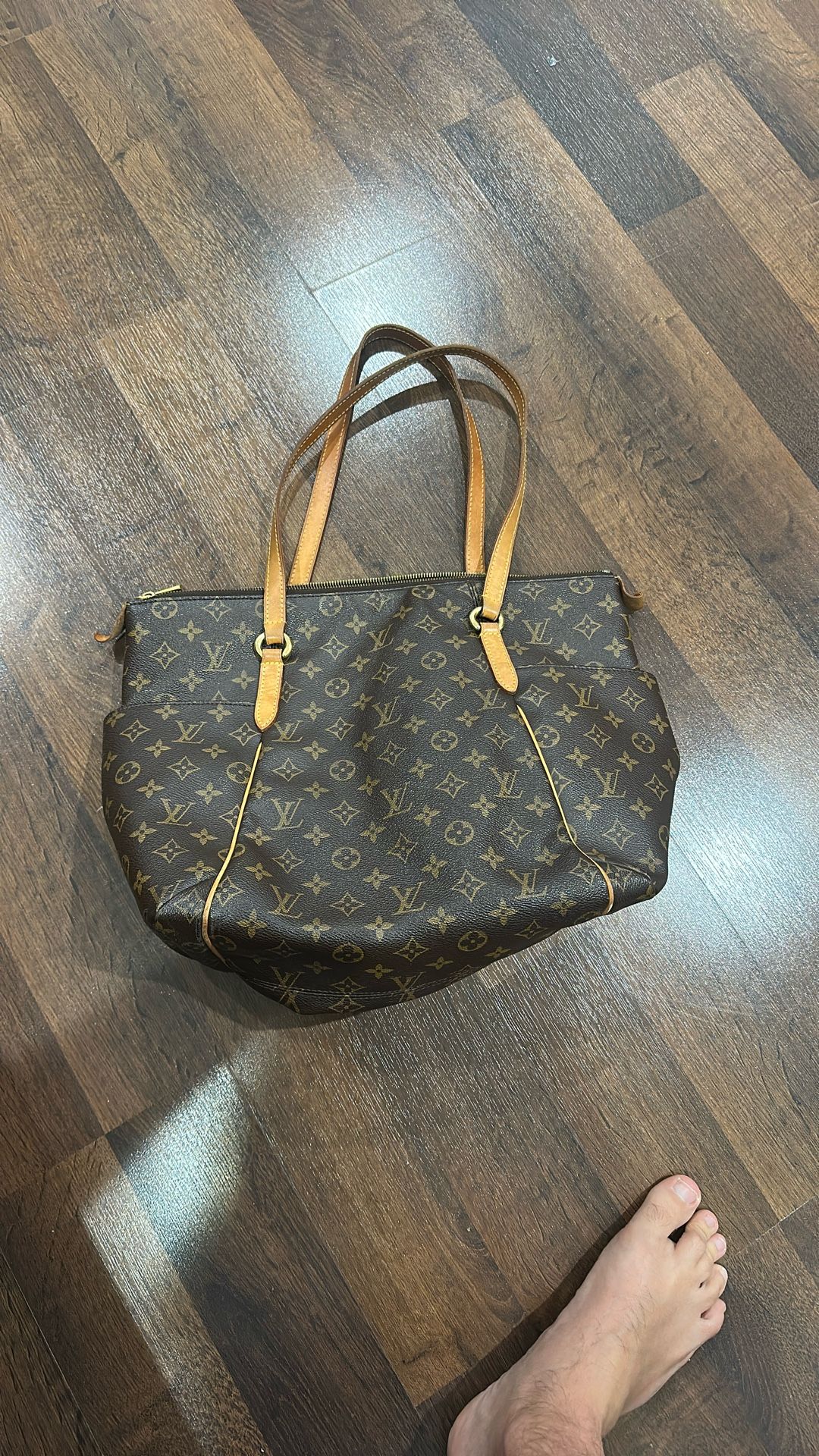 Original - Louis Vuitton Totally Monogram Canvas Tote – Timeless & Practical