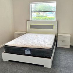 Brand New Queen Bed with Mattress and Nightstands - Cama Queen con Colchón y 2 Mesas de Noche … Fast 🚚