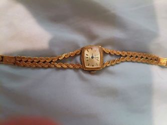 Vintage Gold-Tone Ladies Dress Watch