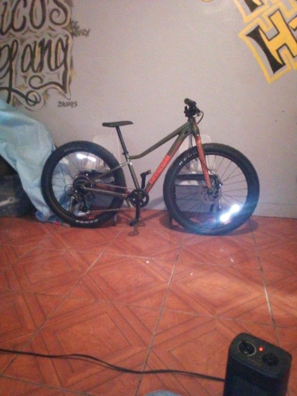 Cannondale Youth 24 Inch Trail Bike