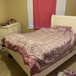 Girls Twin Bed Set