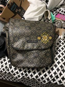 Petunia pickle bottom bag