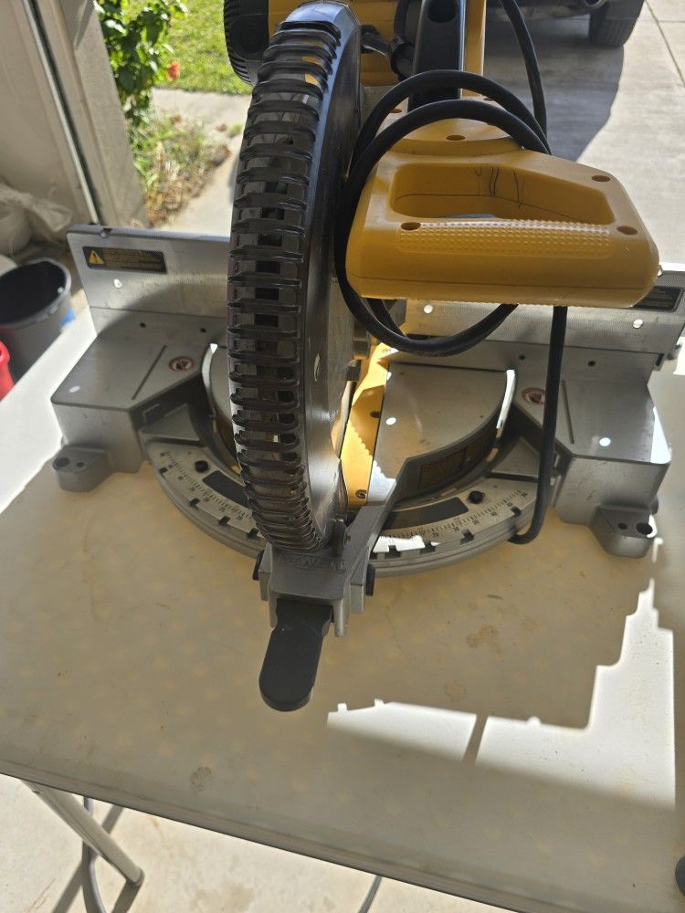 Compound Mitter Saw Dewalt