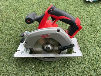 Milwaukee m18 circular saw 6 1/2 still like new $70 firm