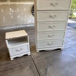 5 Pc Dresser And Night Stand!! 