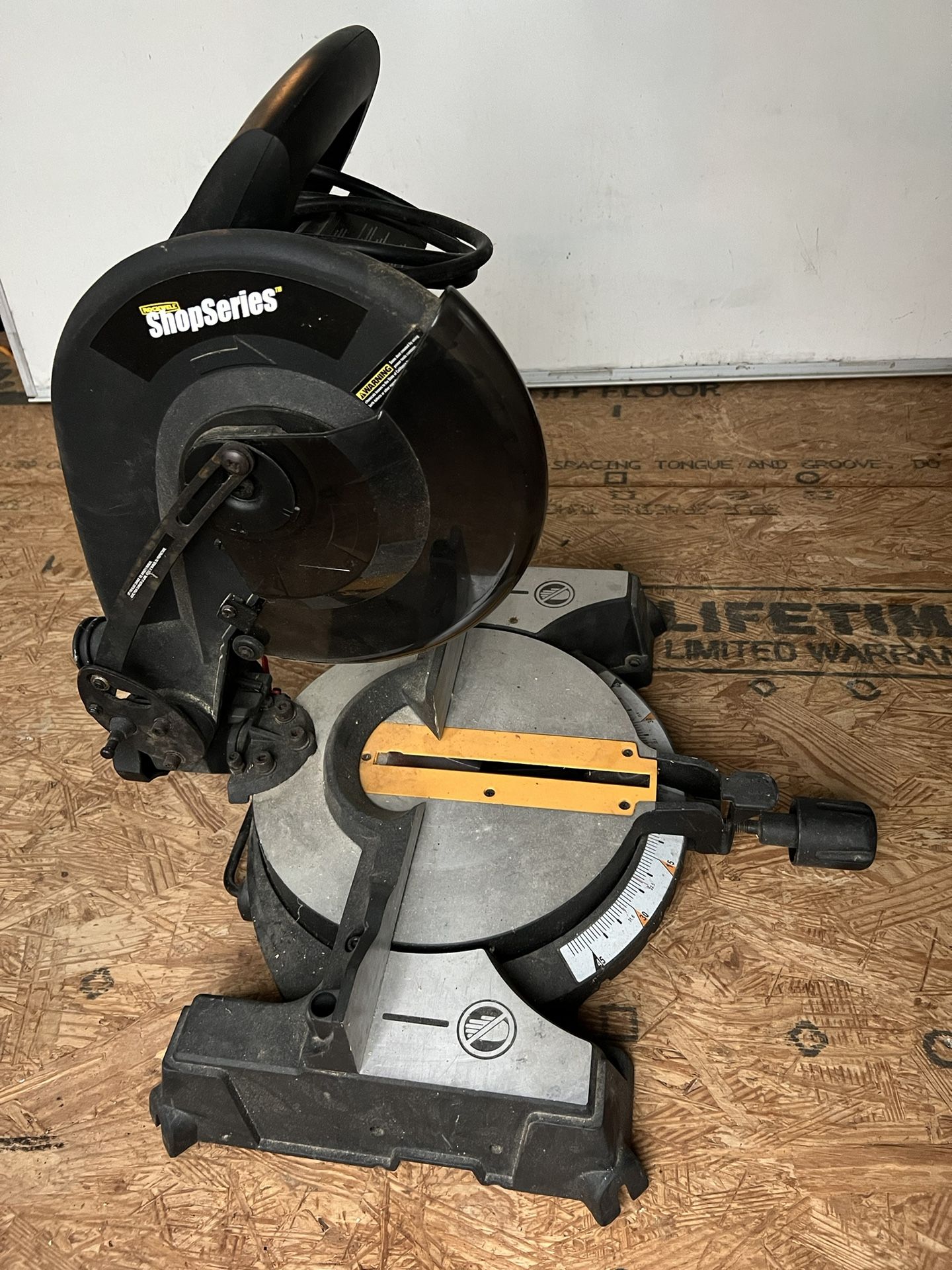 Rockwell Chopsaw with integral stand