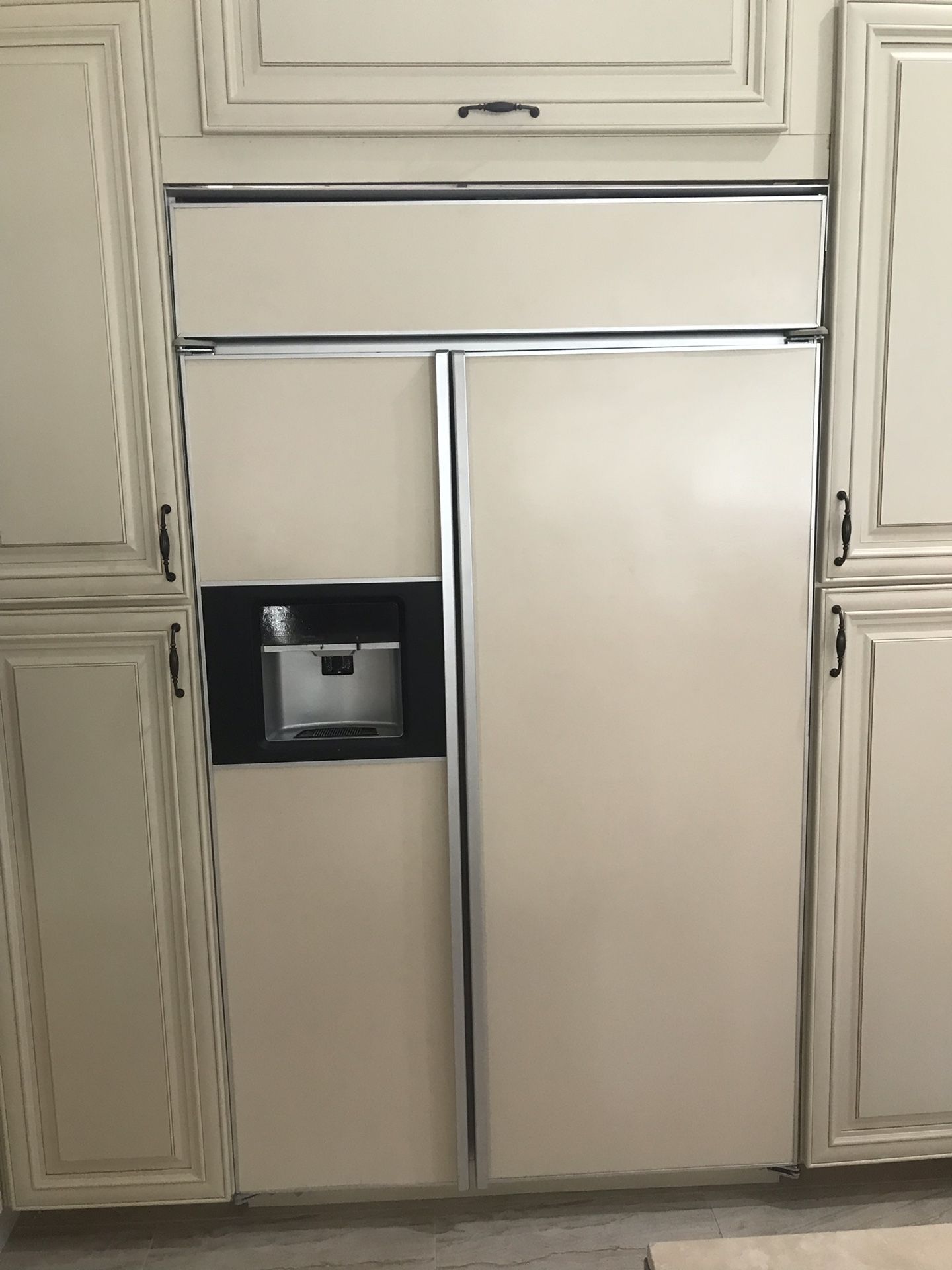 48” GE Monogram Refrigerator-Freezer w water and ice on the door all rebuilt by GE Technicians with GE parts work like new!
