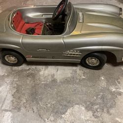 TT Toys Toys Mercedes 300Sl Electric Pedal Car
