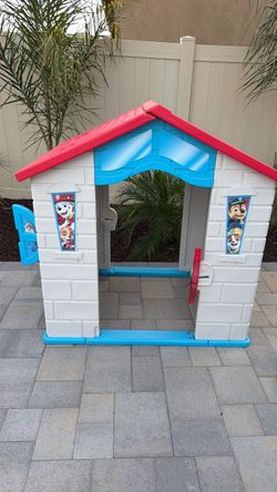 Paw Patrol plastic play house