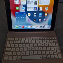 Ipad Air 2 32gb With Keyboard Case