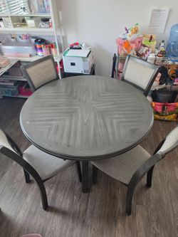 5 piece Round Dining set (check out description)