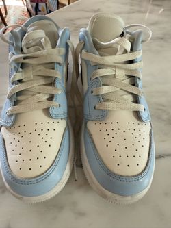YOUTH JORDAN 1 Light Blue SIZE 4