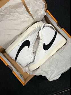 Brand new Nike Blazer Mid 77 Vintage size women’s 7.5