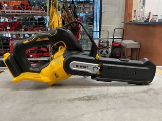 Dewalt 20V 8” Brushless Battery Mini Chainsaw