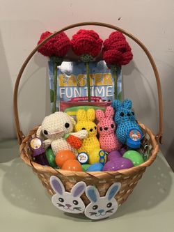 Custom Easter Baskets With Crochet Pieces