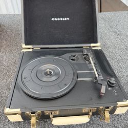 Crosley Executive portable USB turntable (Model: CR6019A-BK)