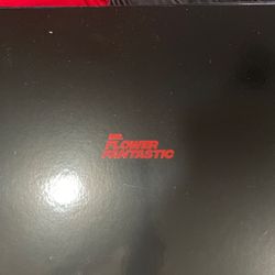 Mr Flower Fantastic Botanical Planter/ Vase Red October Yeezt