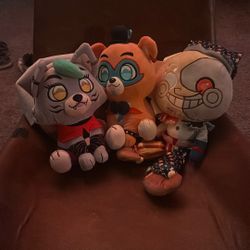 Five Nights At Freddy’s Plushies 