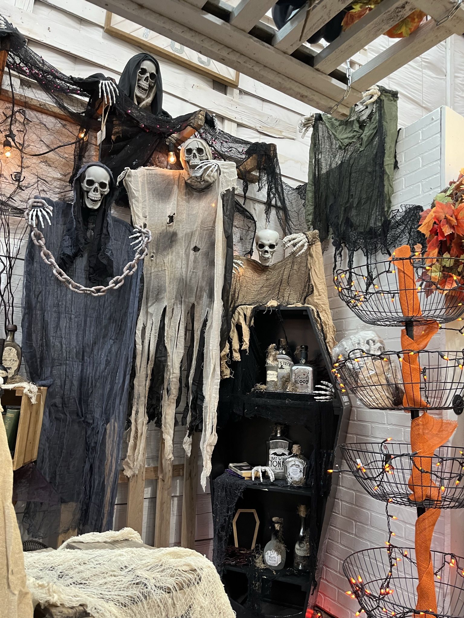 Six foot Hanging Skeletons Halloween Decorations 