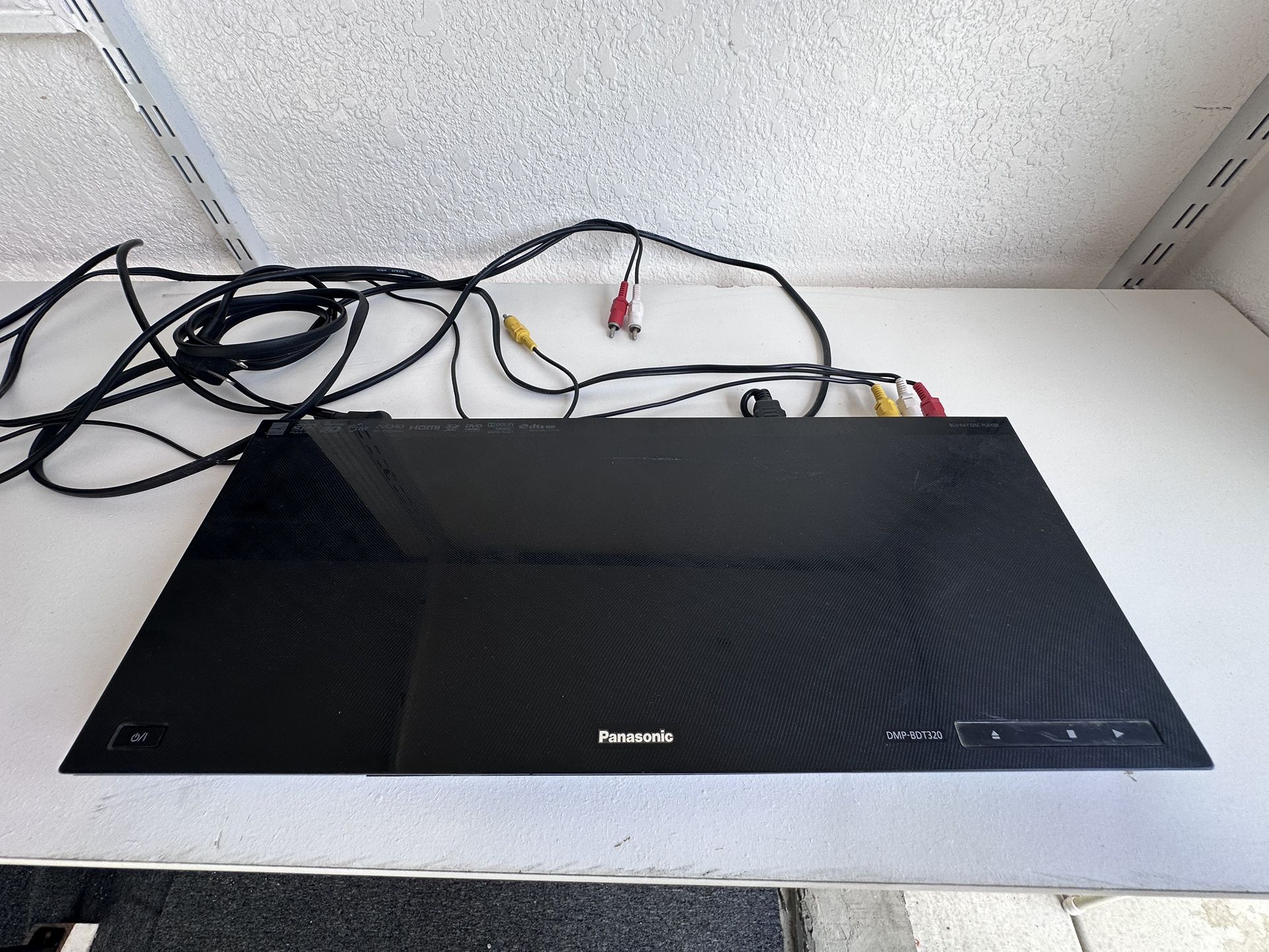 Panasonic DMP-BDT320 Blu-ray Disc Player
