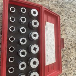 Snap on 3/8 metric deep socket set 6mm to 26mm