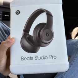 Beats Studio Pro 