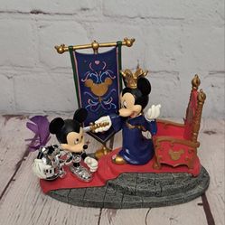 Disney Mickey And Minnie Mouse Sculpture 