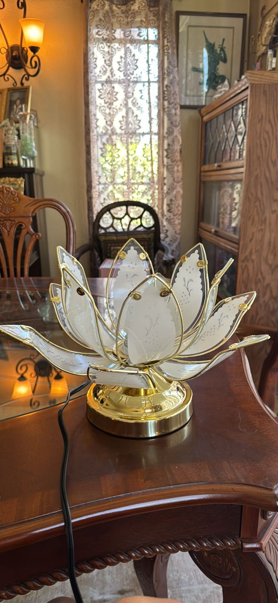 Lotus Table Lamp