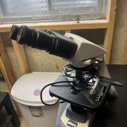 Unico Microscope