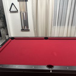 Pool table
