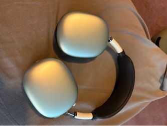 AirPod Pro Max ( GEN 1 ) USB C