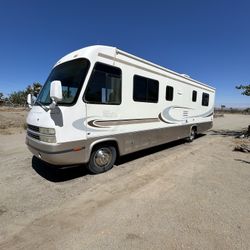 1999 Georgie Boy 33 Ft Motorhome