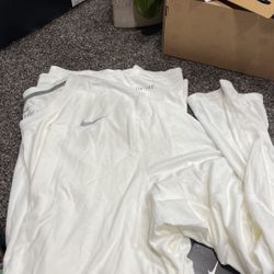 Men’s Nike Long Sleeve Shirt 