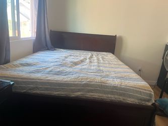 Queen Wood bed frame