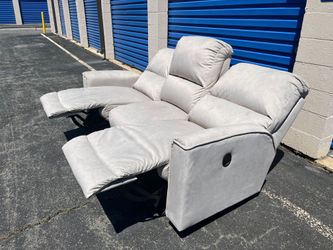 LAZYBOY HANDLE FABRIC RECLINER SOFA.